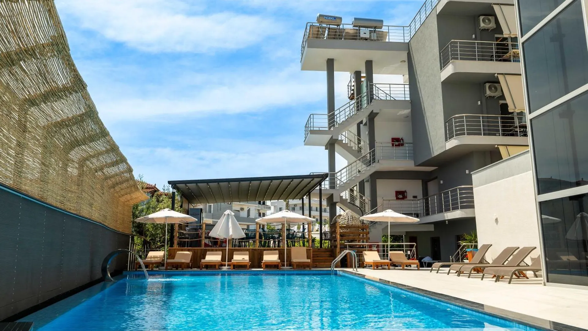 Apartments Mario Ksamil