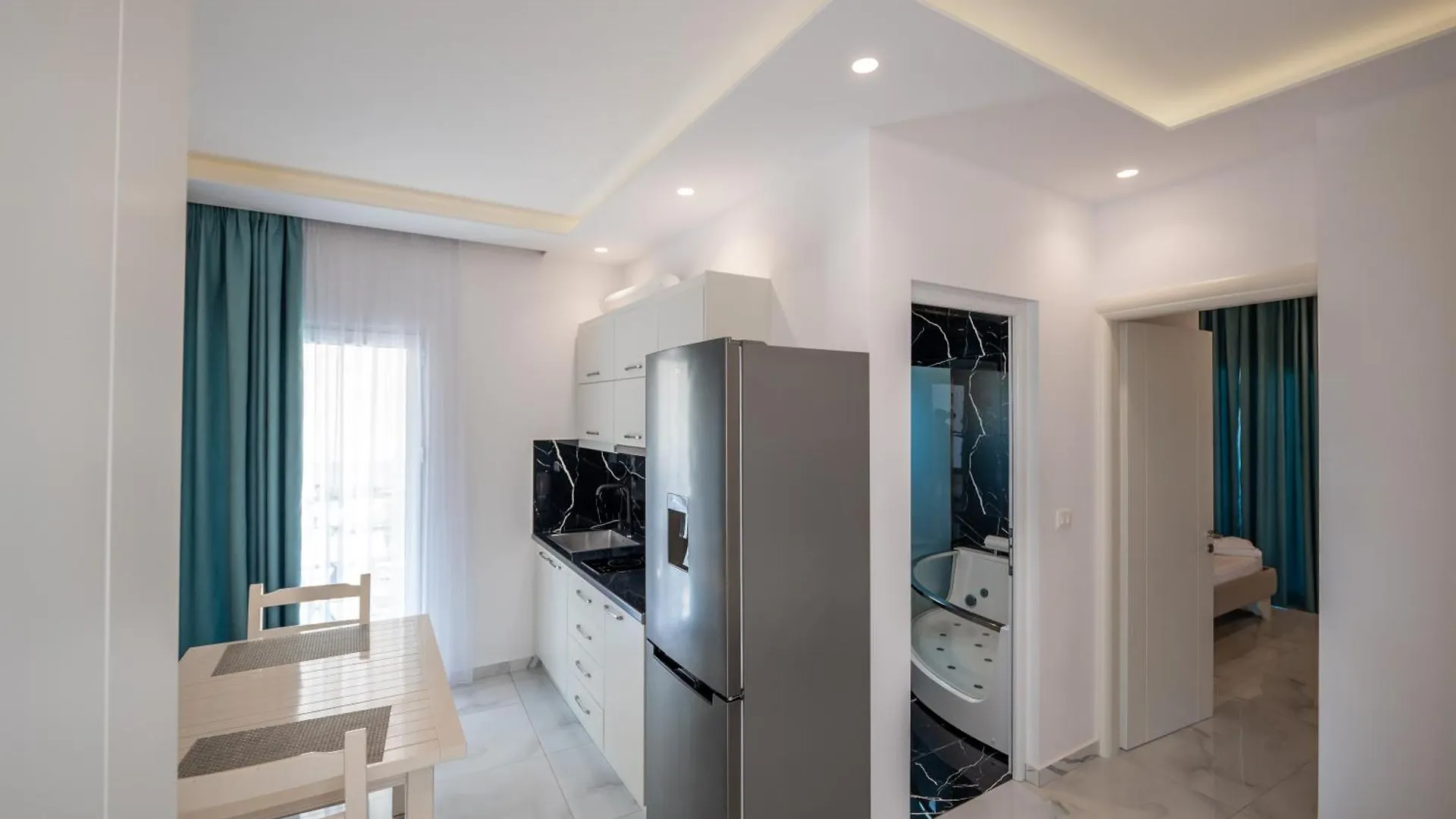 Apartments Mario Ksamil