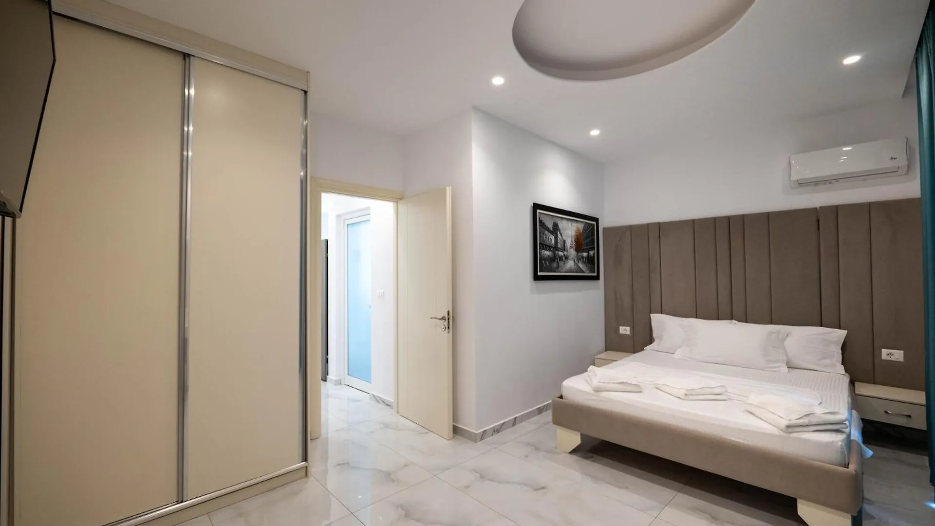 Apartments Mario Ksamil