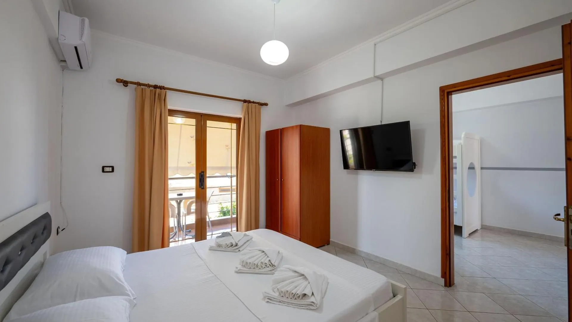 Apartments Mario Ksamil