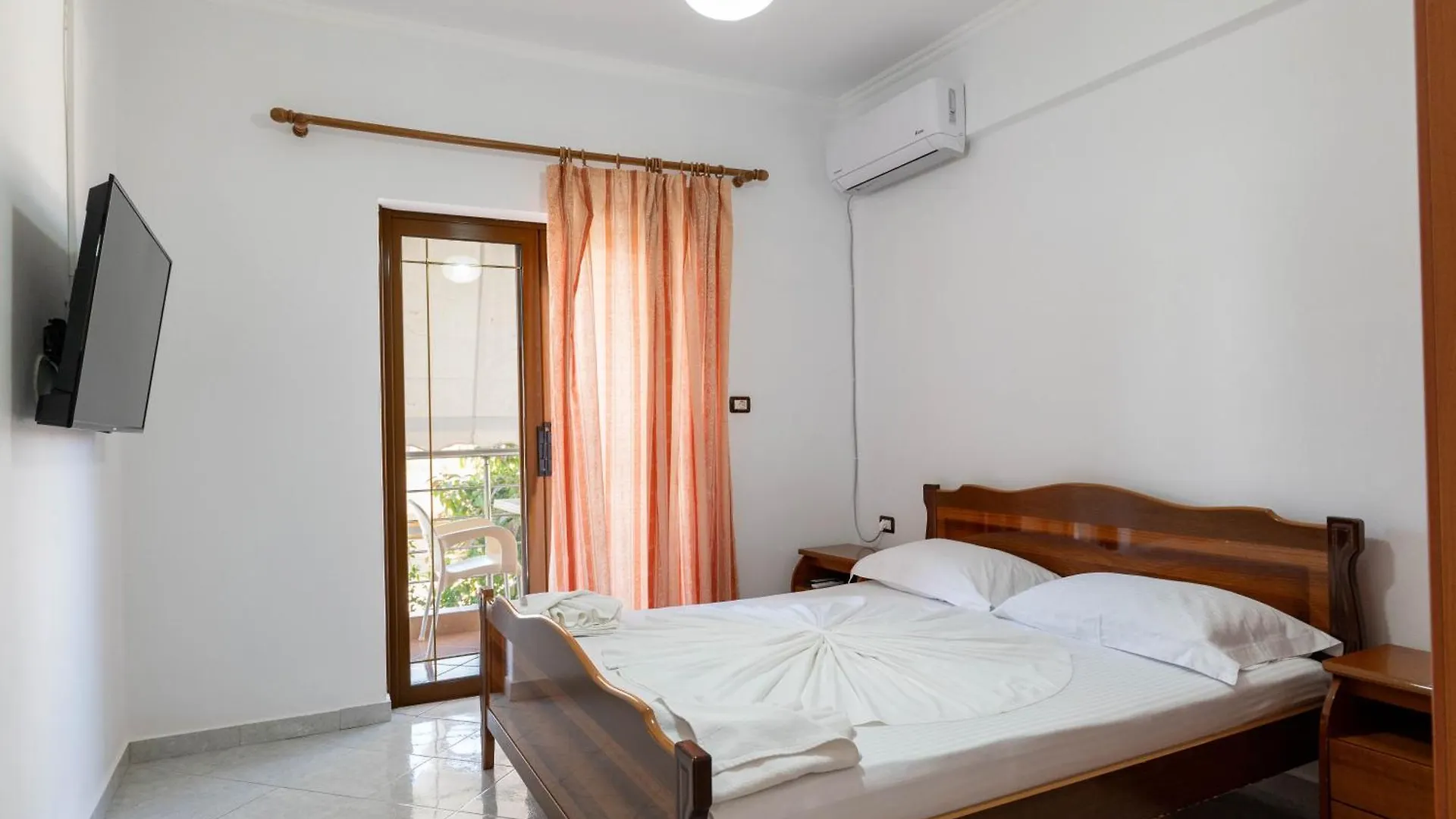 Apartments Mario Ksamil
